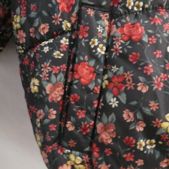 OLD NAVY | small (6-7) | Floral Hooded Quilted Puffer Jacket | Fleece Lined - Picture 10 of 16